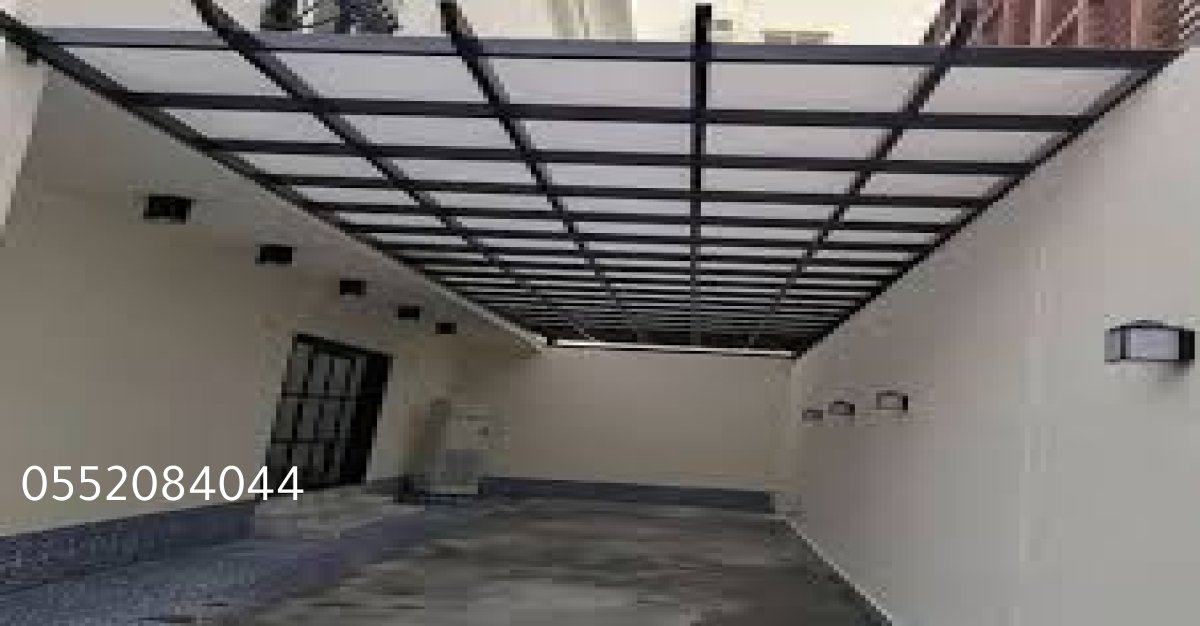 مظلات لكسان تحميك من الرياح وأشعة الشمس مع تصميم عصري يناسب جميع الأماكن.